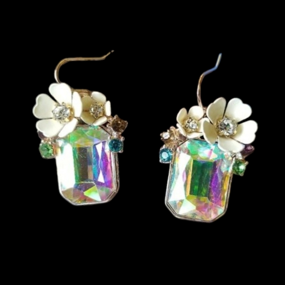 🌺BOGO* Betsey Johnson Floral Iridescent Stone Earrings - NWOT🌺